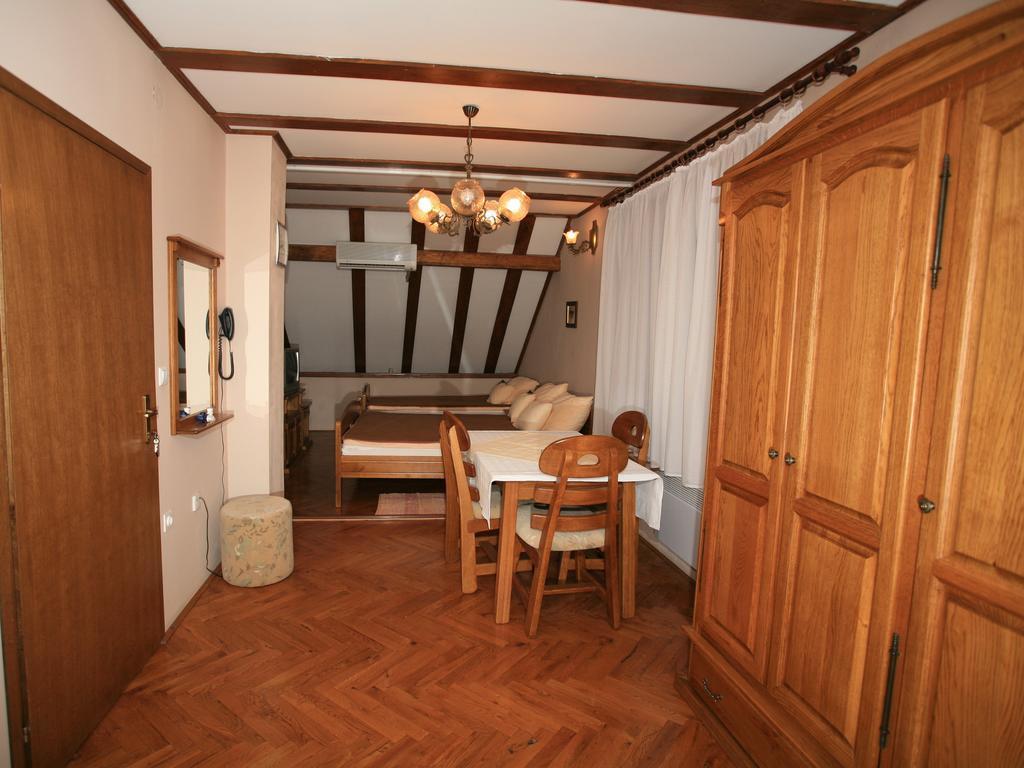 Apartments Vrata Baranje Bilje Phòng bức ảnh