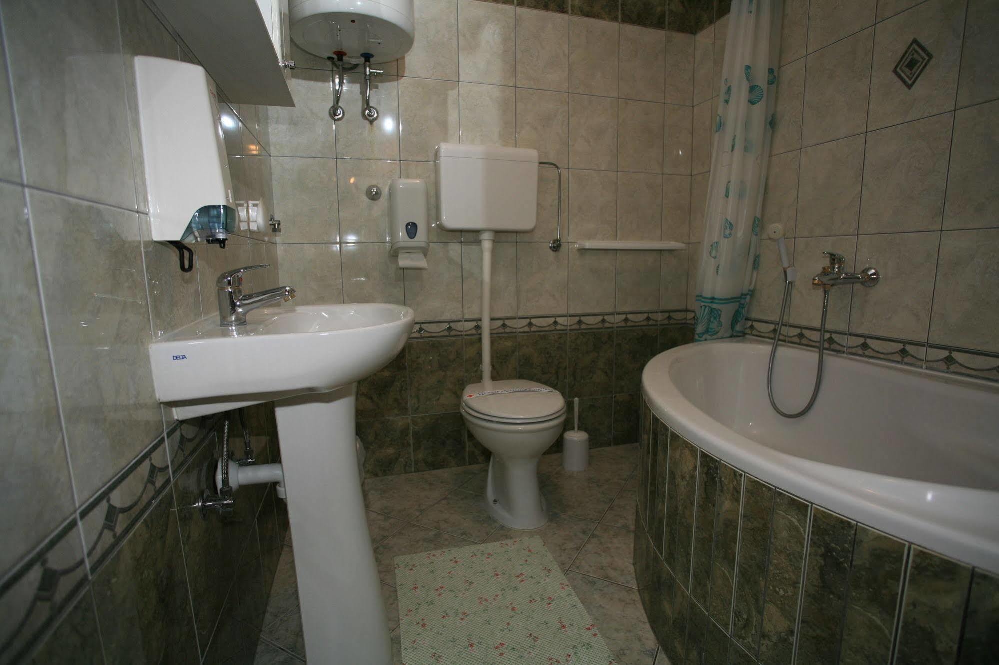 Apartments Vrata Baranje Bilje Ngoại thất bức ảnh