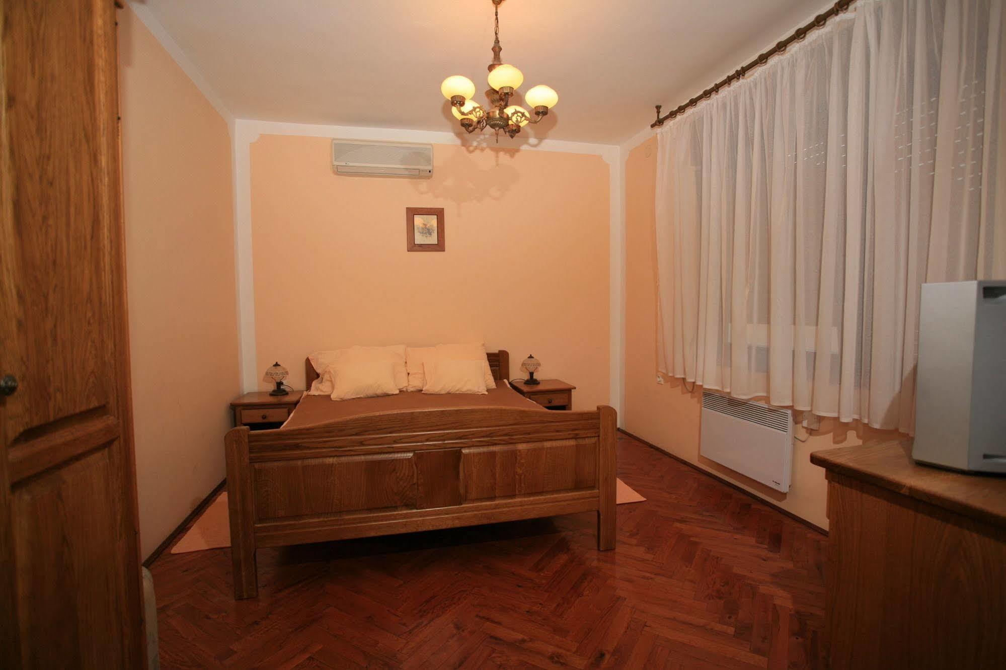 Apartments Vrata Baranje Bilje Ngoại thất bức ảnh